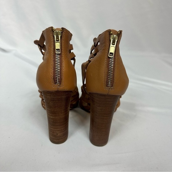 STEVE Madden Tan Heels in Size 7.5M - Picture 3 of 6